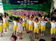 Tiết mục Dân vũ “Trường học thân thiện” của học sinh điểm 6000 Kênh Đòn Dong